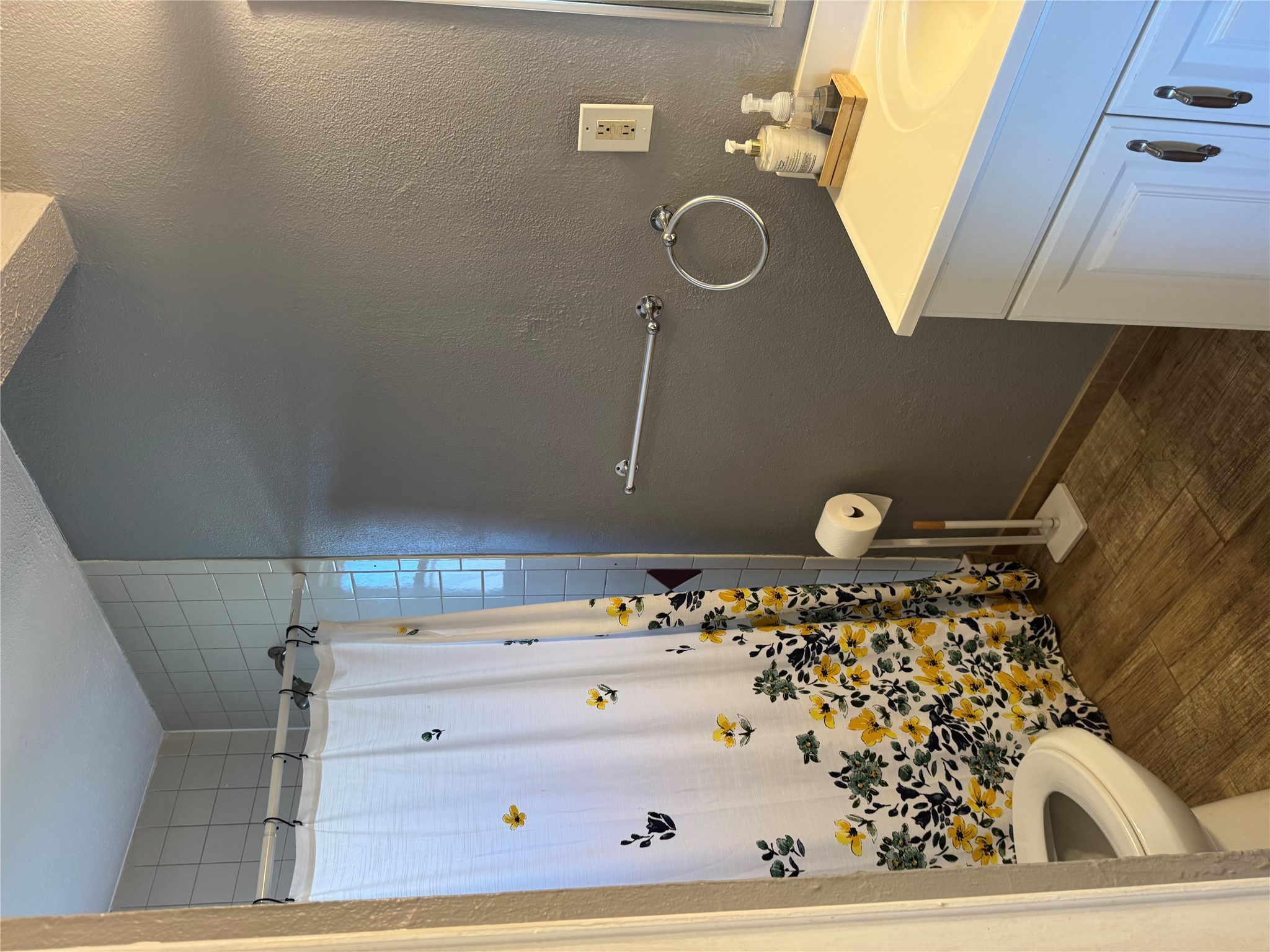 5300 Highway 290 Dripping Springs, TX 78620 - Photo 12 of 21 a bathroom with a sink and a mirror