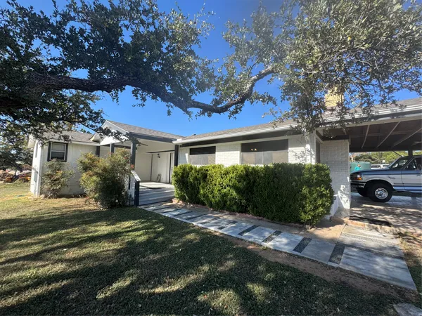 $2,500 | 5300 Highway 290, Dripping Springs, TX 78620