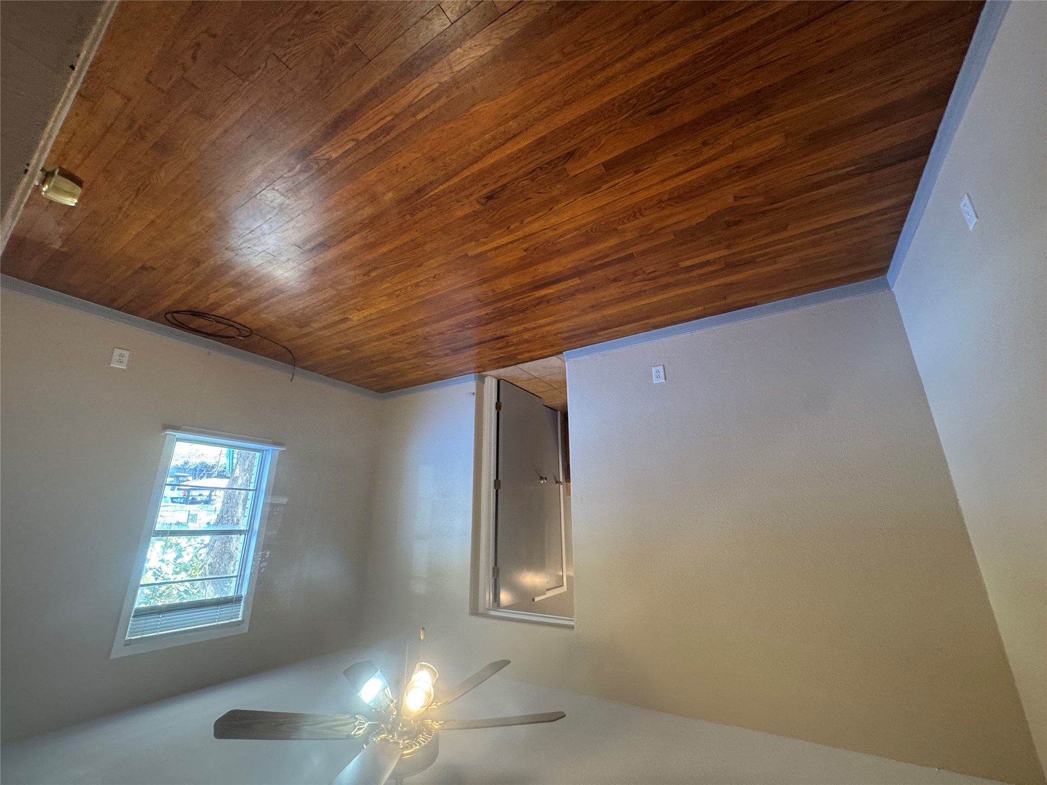 5300 Highway 290 Dripping Springs, TX 78620 - Photo 8 of 21 an empty room with wooden floor and windows