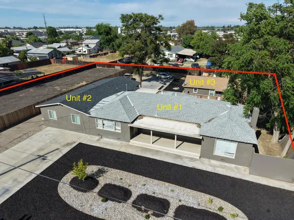 $799,999 | 917 9th Street, Turlock, CA 95380