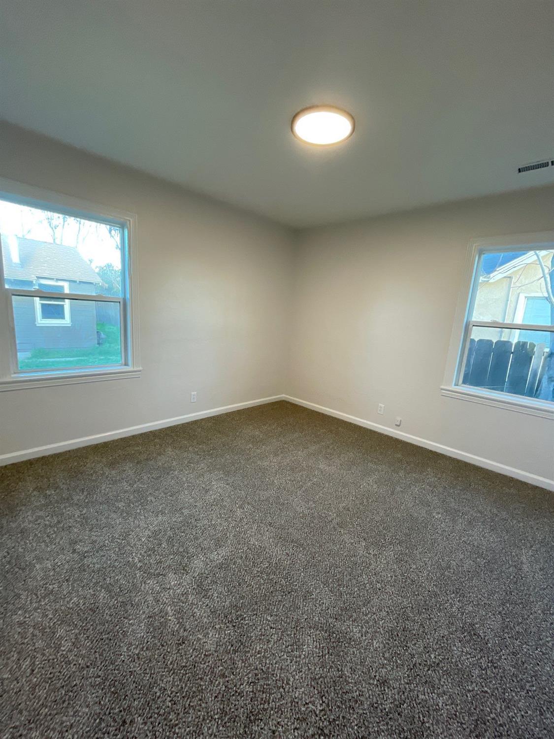 917 9th Street Turlock, CA 95380 - Photo 15 of 34