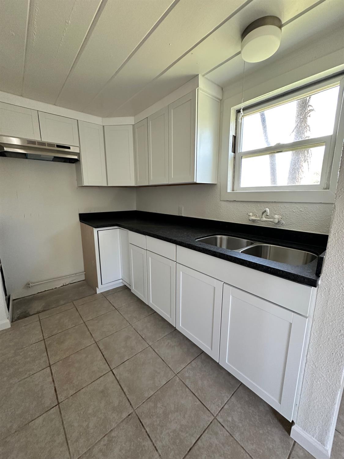 917 9th Street Turlock, CA 95380 - Photo 26 of 34
