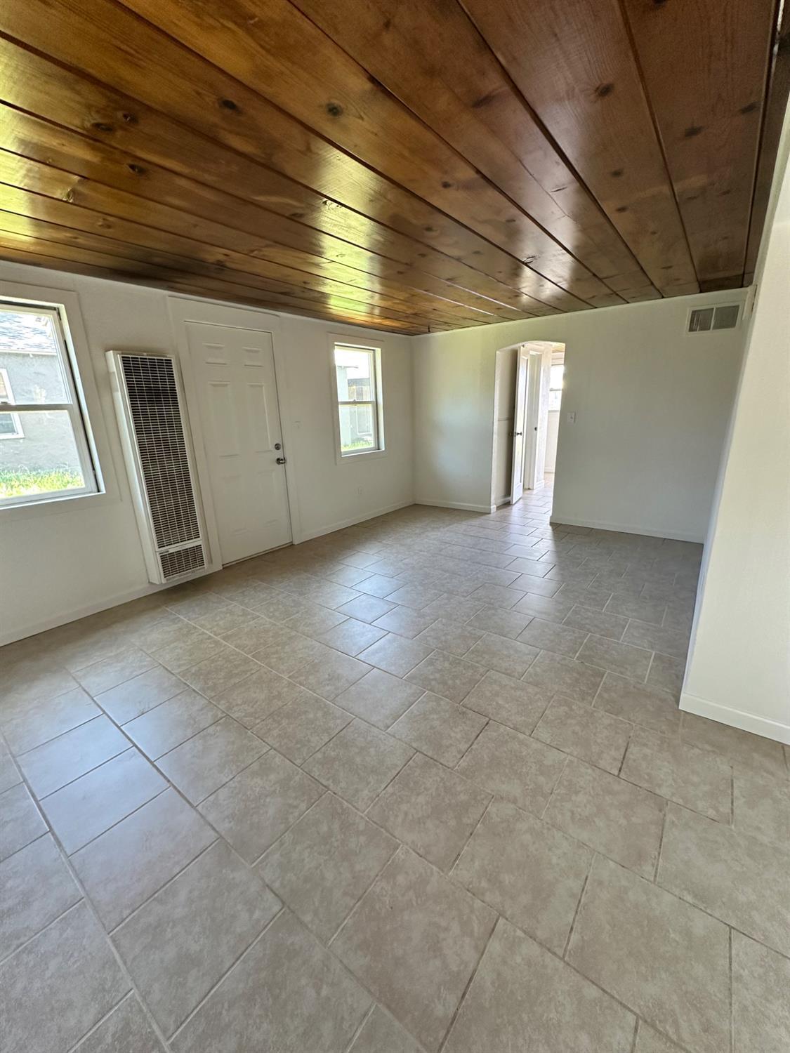 917 9th Street Turlock, CA 95380 - Photo 31 of 34