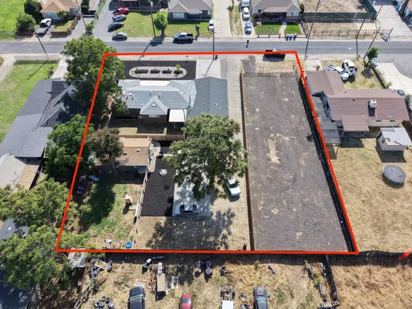 $799,999 | 917 9th Street, Turlock, CA 95380