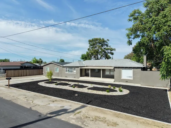 $799,999 | 917 9th Street, Turlock, CA 95380