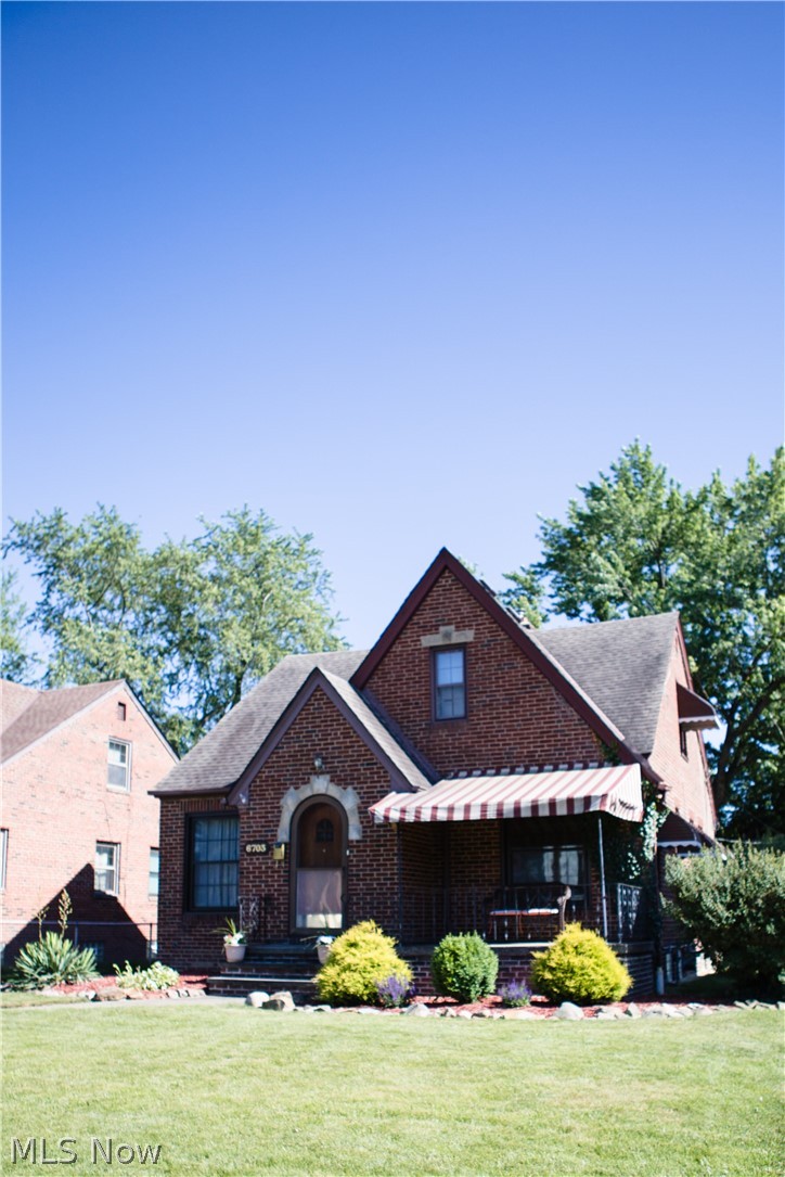 6703 Ackley Road Parma, OH 44129 - Photo 2 of 9