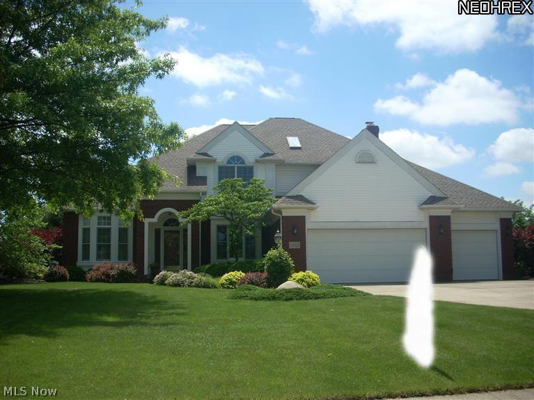 1352 Ashwood Road Akron, OH 44312 - Photo 1 of 25 Gallery Image 1