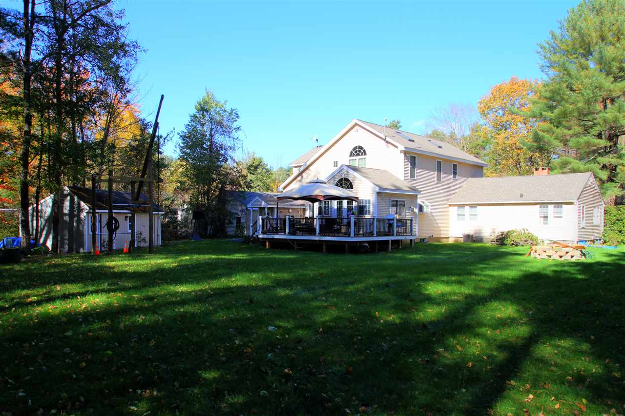 95 Tsienneto Road Derry, NH 03038 - Photo 3 of 40