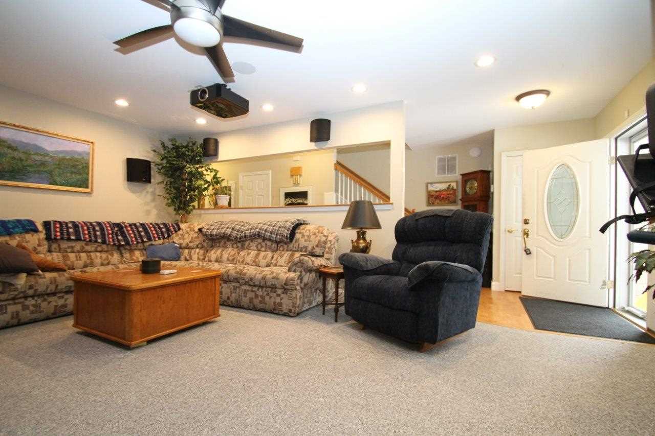 95 Tsienneto Road Derry, NH 03038 - Photo 9 of 40