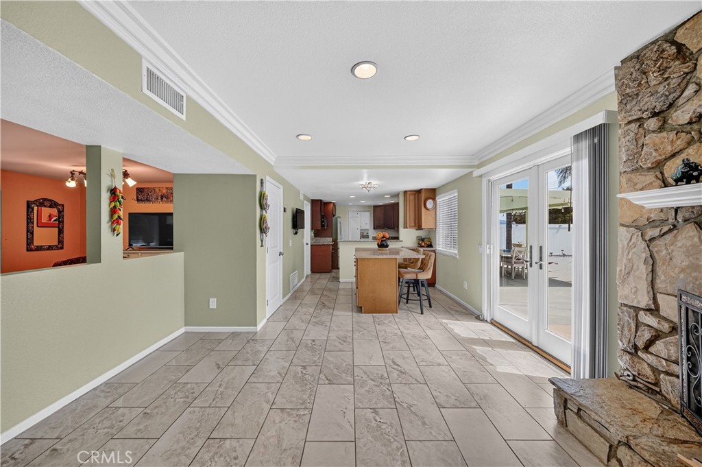 5444 Peacock Lane Riverside, CA 92505 - Photo 8 of 48 Gallery Image 8