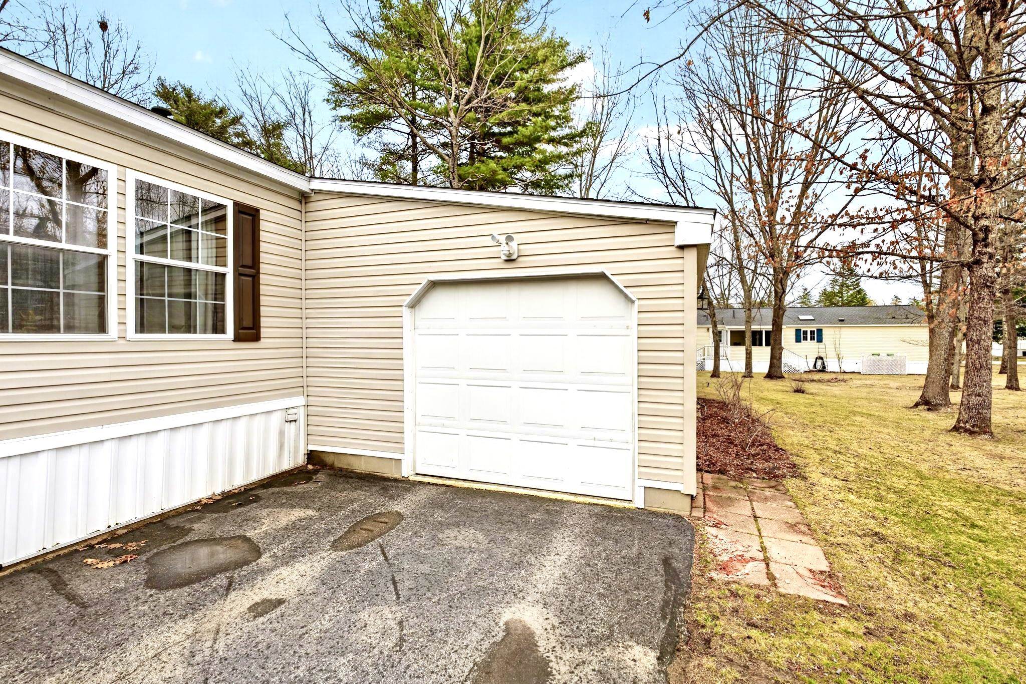 166 Eagle Drive Rochester, NH 03868 - Photo 5 of 35