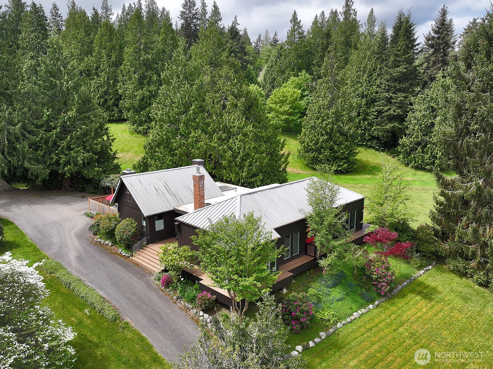 961 Sandy Point Road Langley, WA 98260 - Photo 4 of 40