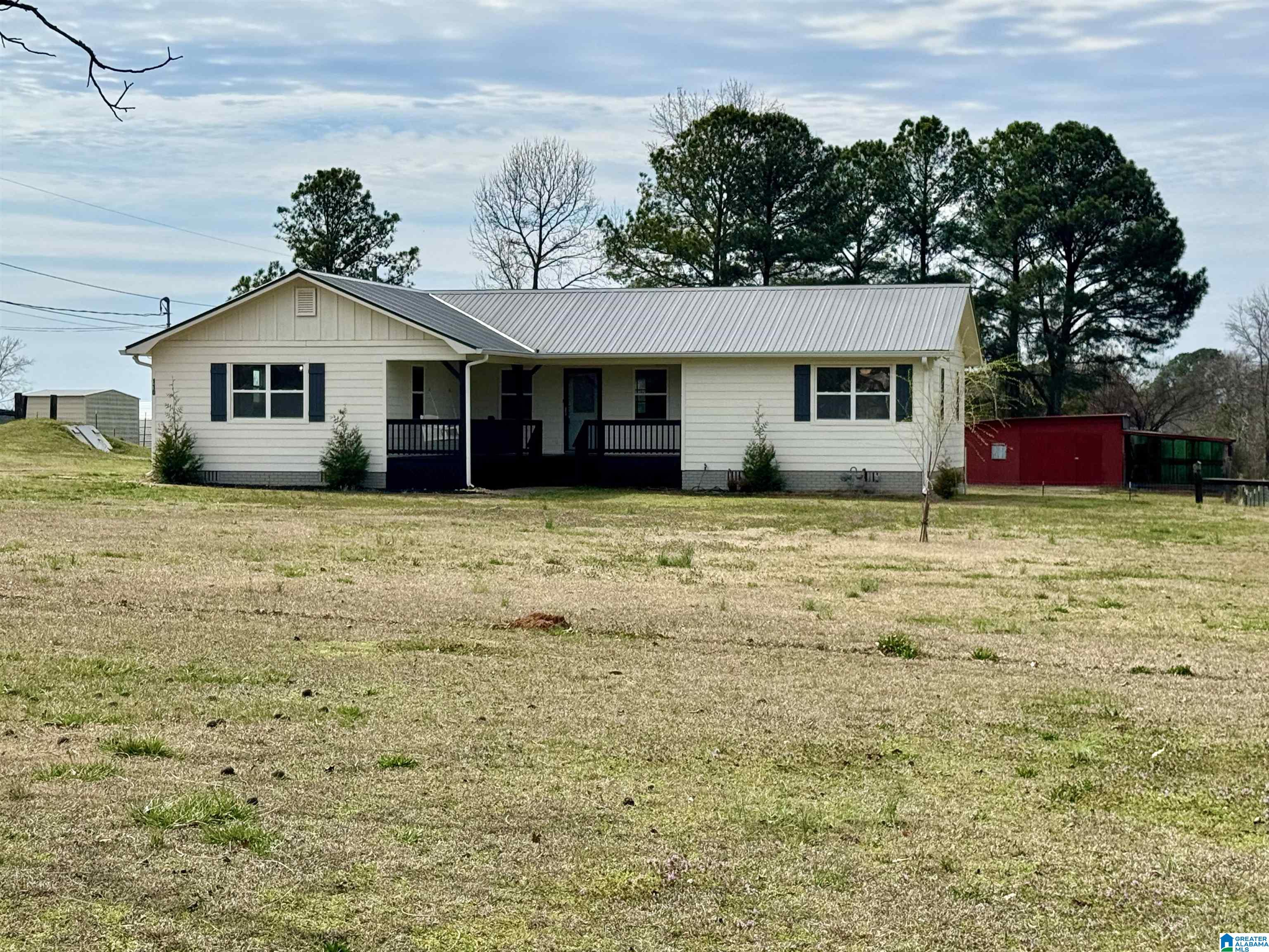 110 Justice Road Warrior, AL 35180 - Photo 2 of 50