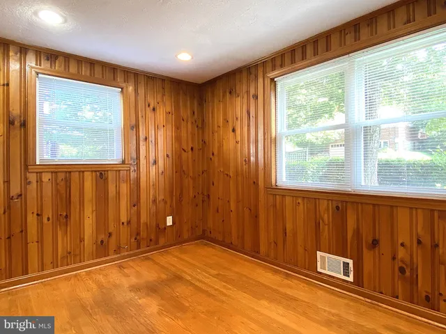 $950,000 | 8502 Donnybrook Drive, Chevy Chase, MD 20815