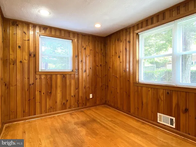 $950,000 | 8502 Donnybrook Drive, Chevy Chase, MD 20815