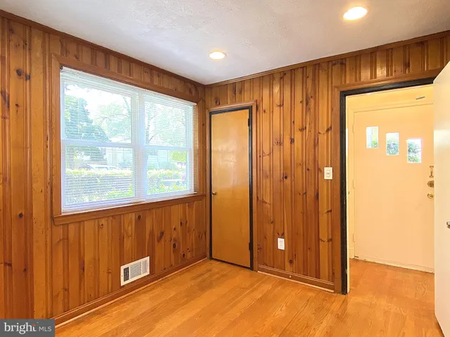 $950,000 | 8502 Donnybrook Drive, Chevy Chase, MD 20815