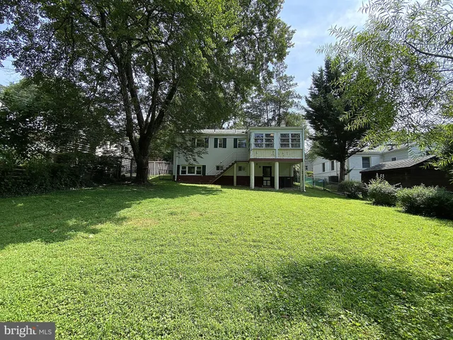 $950,000 | 8502 Donnybrook Drive, Chevy Chase, MD 20815