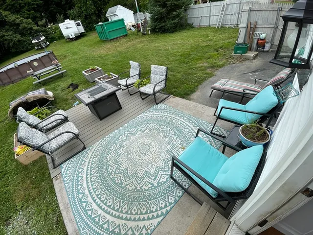 $2,500 | 76 Houlton Street, Unit 1, Swansea, MA 02777