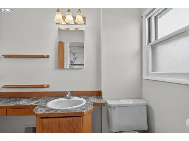 $445,000 | 5306 Southeast 64th Avenue, Portland, OR 97206