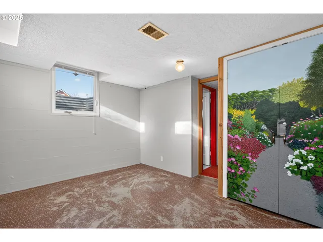 $445,000 | 5306 Southeast 64th Avenue, Portland, OR 97206