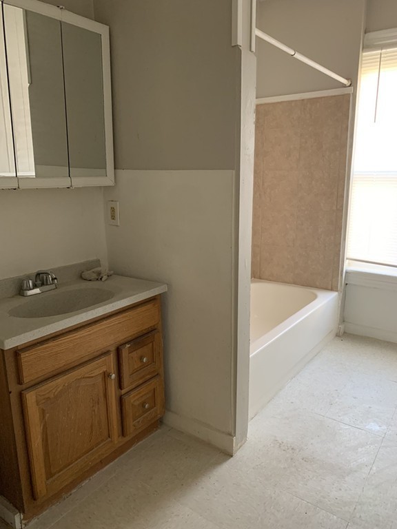1446-1450 Dwight Street Springfield, MA 01107 - Photo 9 of 17 Gallery Image 9