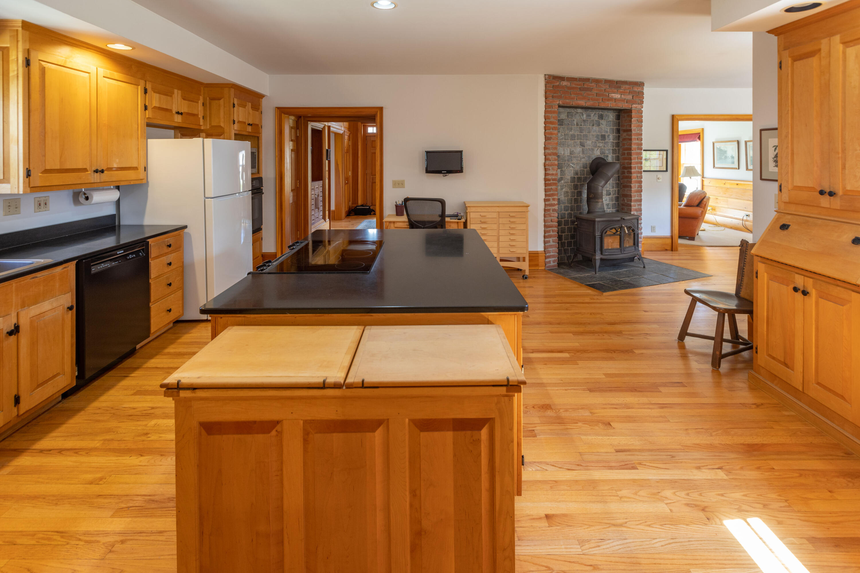 76 Jackson Road Hope, ME 04847 - Photo 7 of 29 Kitchen