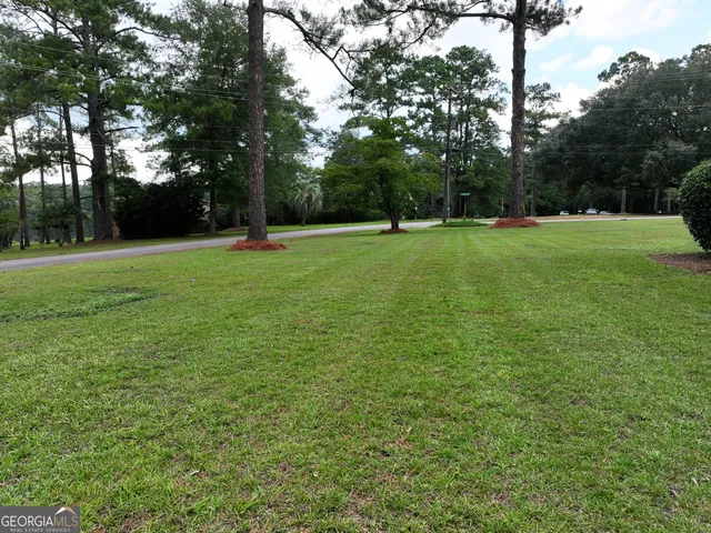 $235,000 | 16 South Woodlawn Drive, Blakely, GA 39823