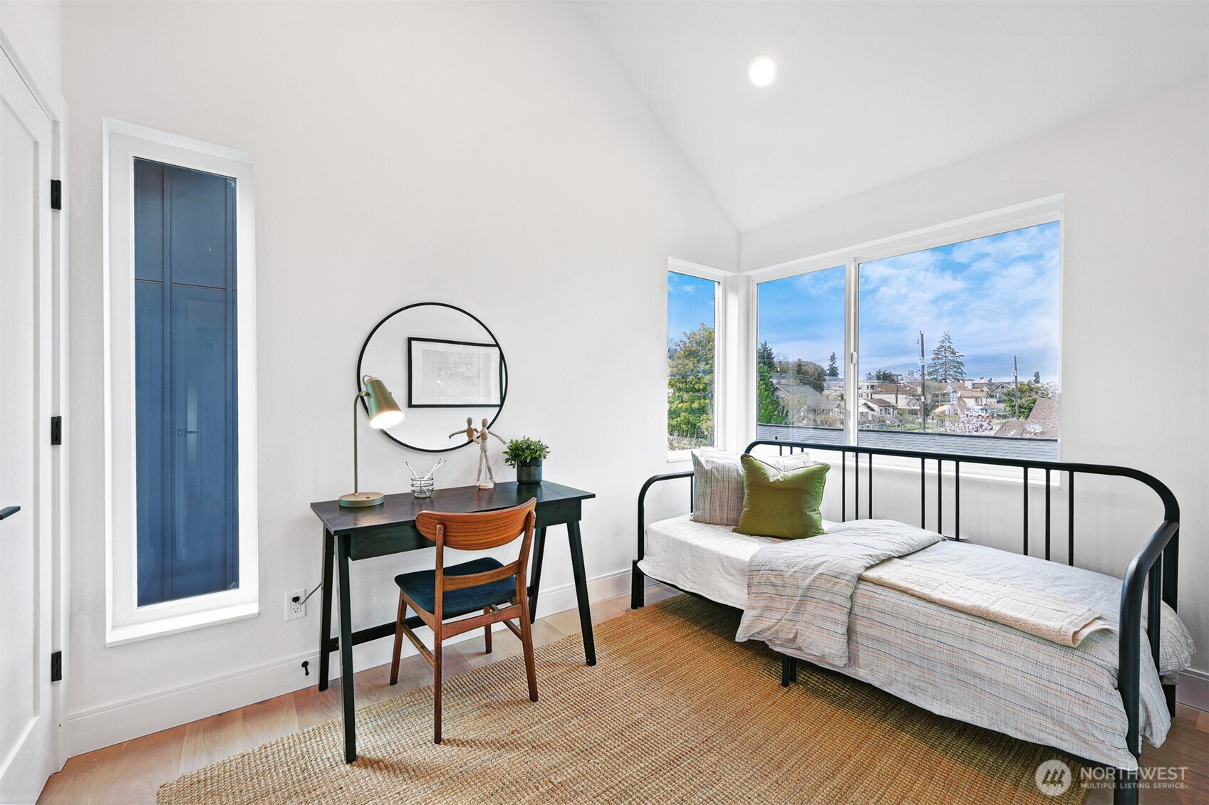 2006 B 19th Avenue South Seattle, WA 98144 - Photo 19 of 32