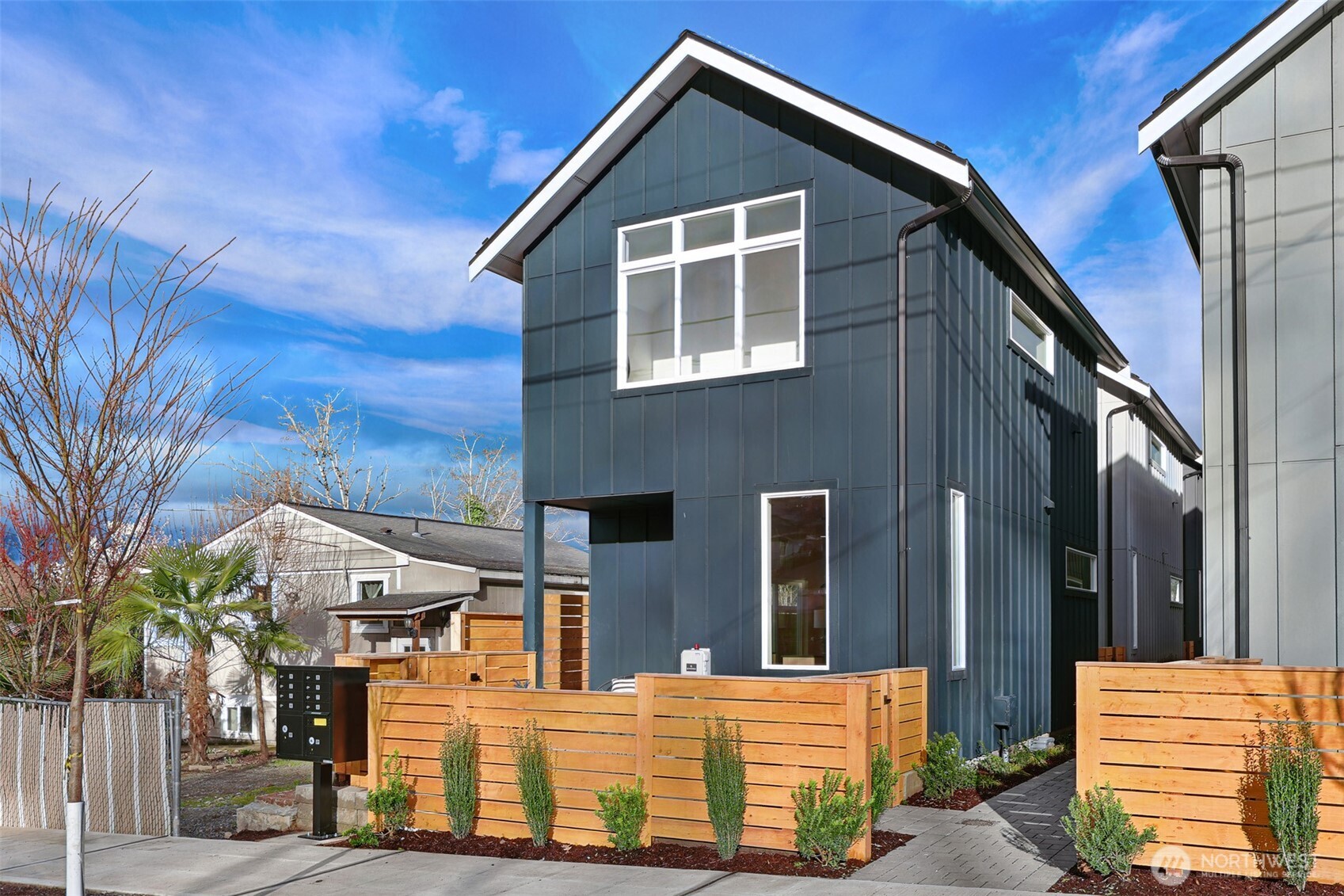 2006 B 19th Avenue South Seattle, WA 98144 - Photo 20 of 32