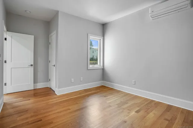 $2,300 | 30 Fairmont Place, Shelton, CT 06484