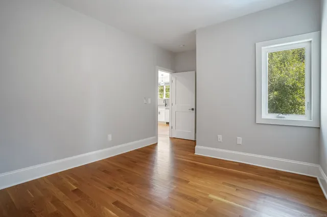 $2,300 | 30 Fairmont Place, Shelton, CT 06484