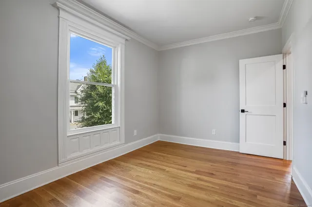 $2,300 | 30 Fairmont Place, Shelton, CT 06484