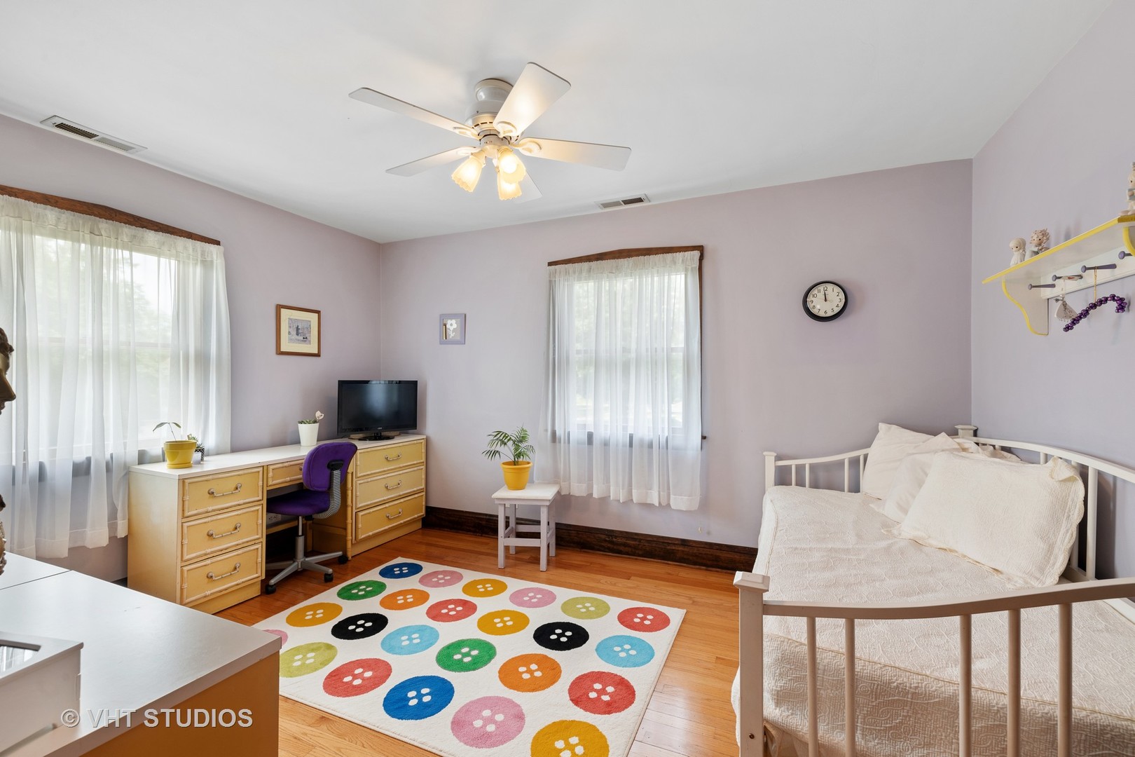 380 Shenstone Road Riverside, IL 60546 - Photo 10 of 15