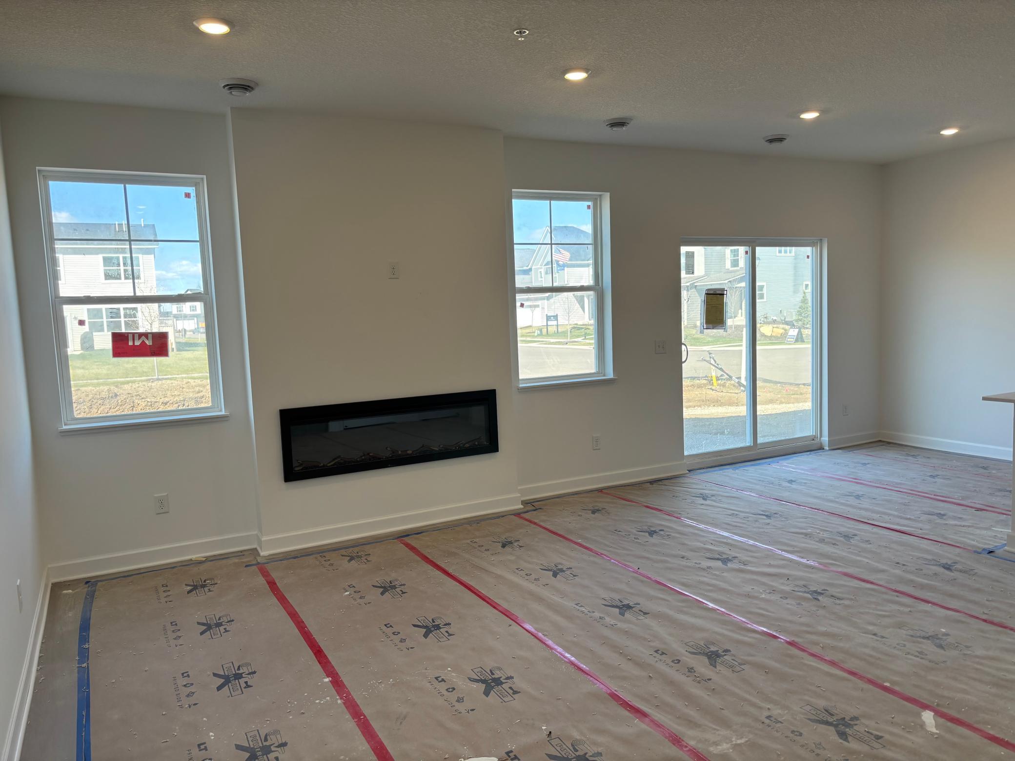 1075 Anmeadle Row Rosemount, MN 55068 - Photo 3 of 22