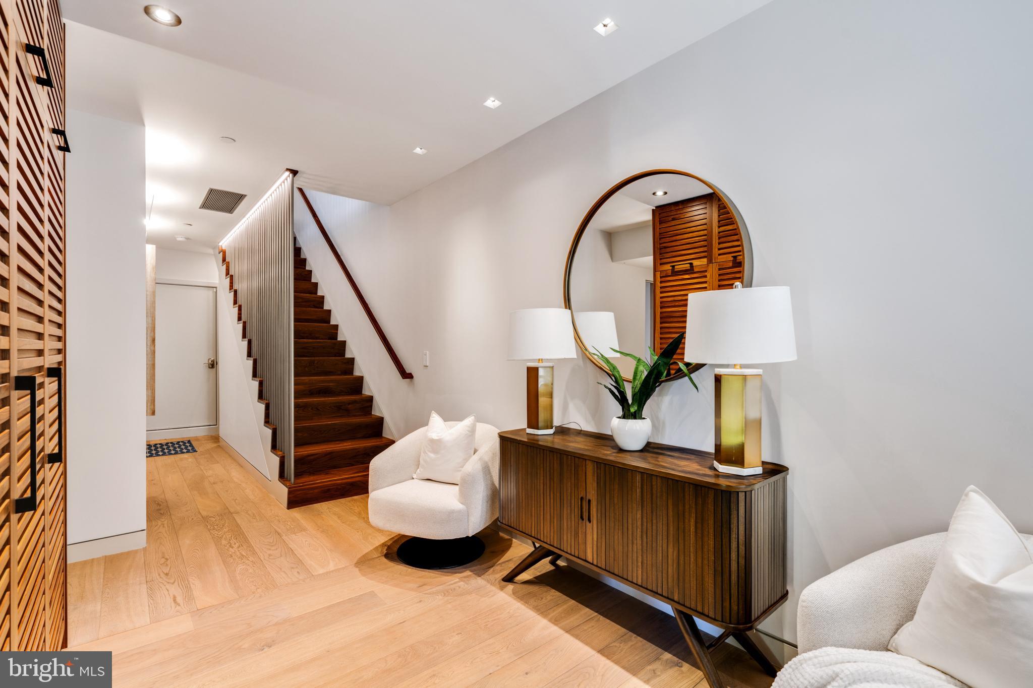 117 Walnut Street Philadelphia, PA 19106 - Photo 2 of 76