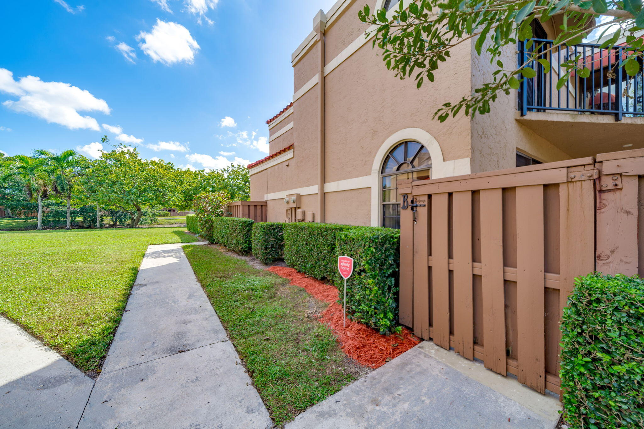 8224 Severn Drive, Unit B Boca Raton, FL 33433 - Photo 4 of 59 MichelleandJulli - BanyanLakes