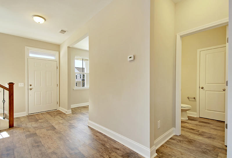 7803 Montview Road North Charleston, SC 29418 - Photo 2 of 50 Foyer