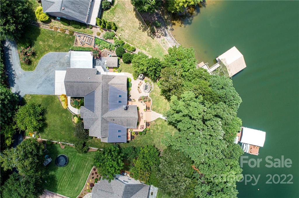 5963 Johnson Road Lake Wylie, SC 29710 - Photo 2 of 39 Gallery Image 2