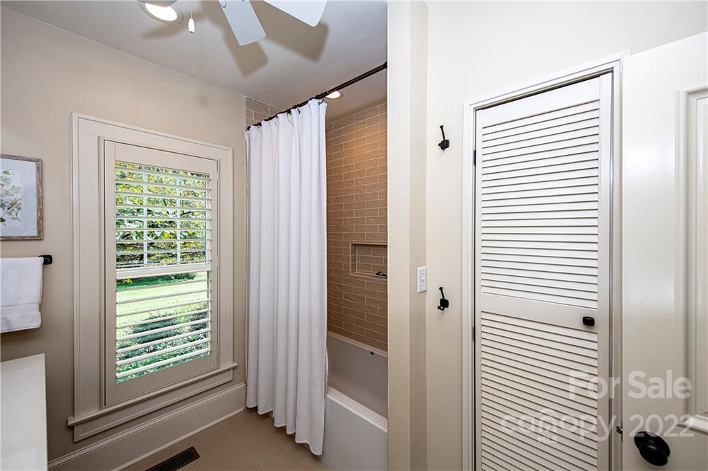 5963 Johnson Road Lake Wylie, SC 29710 - Photo 24 of 39 Gallery Image 24