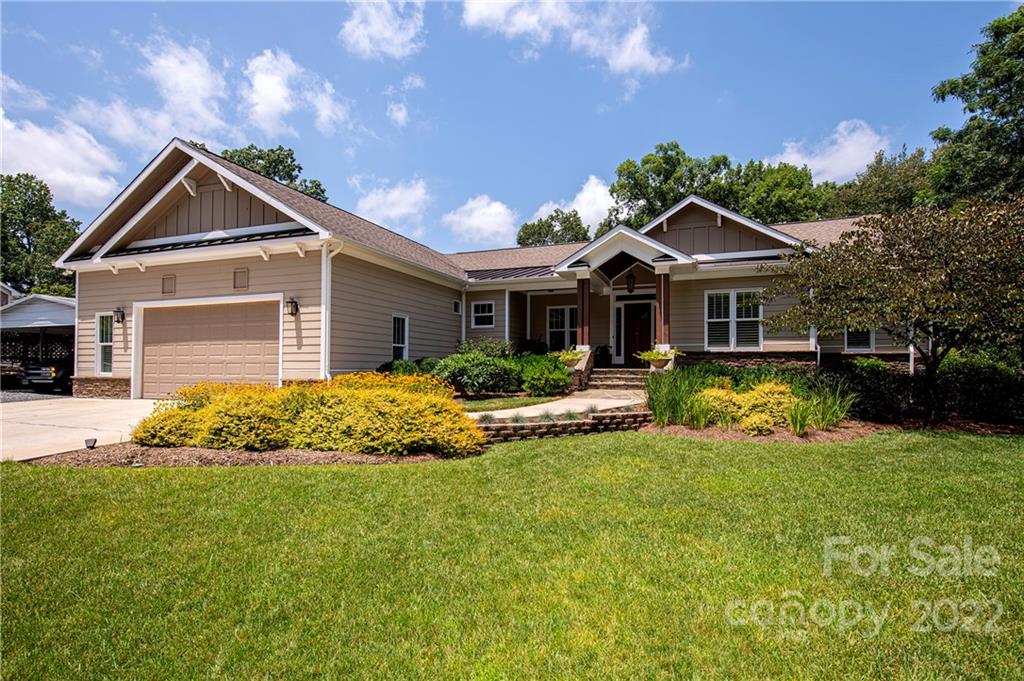 5963 Johnson Road Lake Wylie, SC 29710 - Photo 3 of 39 Gallery Image 3