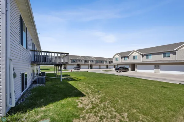 $269,000 | 1236 South Beach Way, West Fargo, ND 58078