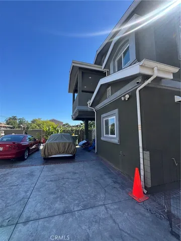$5,000 | 3533 West 109th Street, Unit 1/2, Inglewood, CA 90303