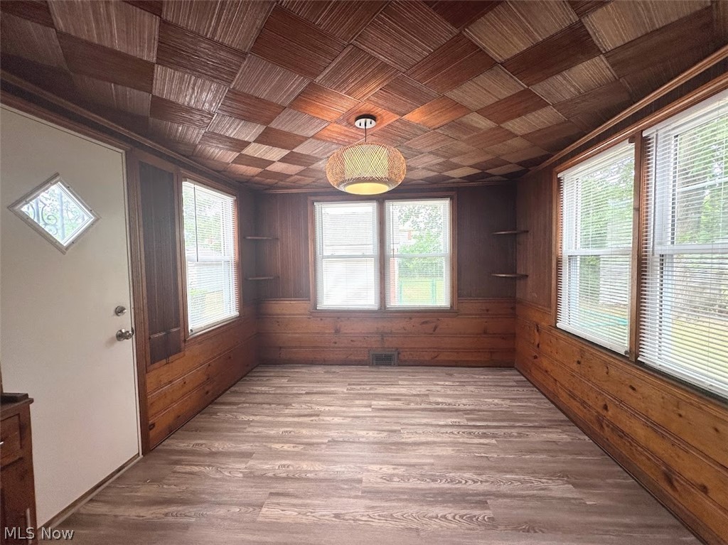 4227 Eastway Road South Euclid, OH 44121 - Photo 7 of 18