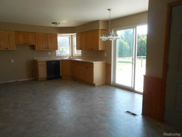 4898 Merwin Road Lapeer, MI 48446 - Photo 3 of 23 DSCN4782.jpg
