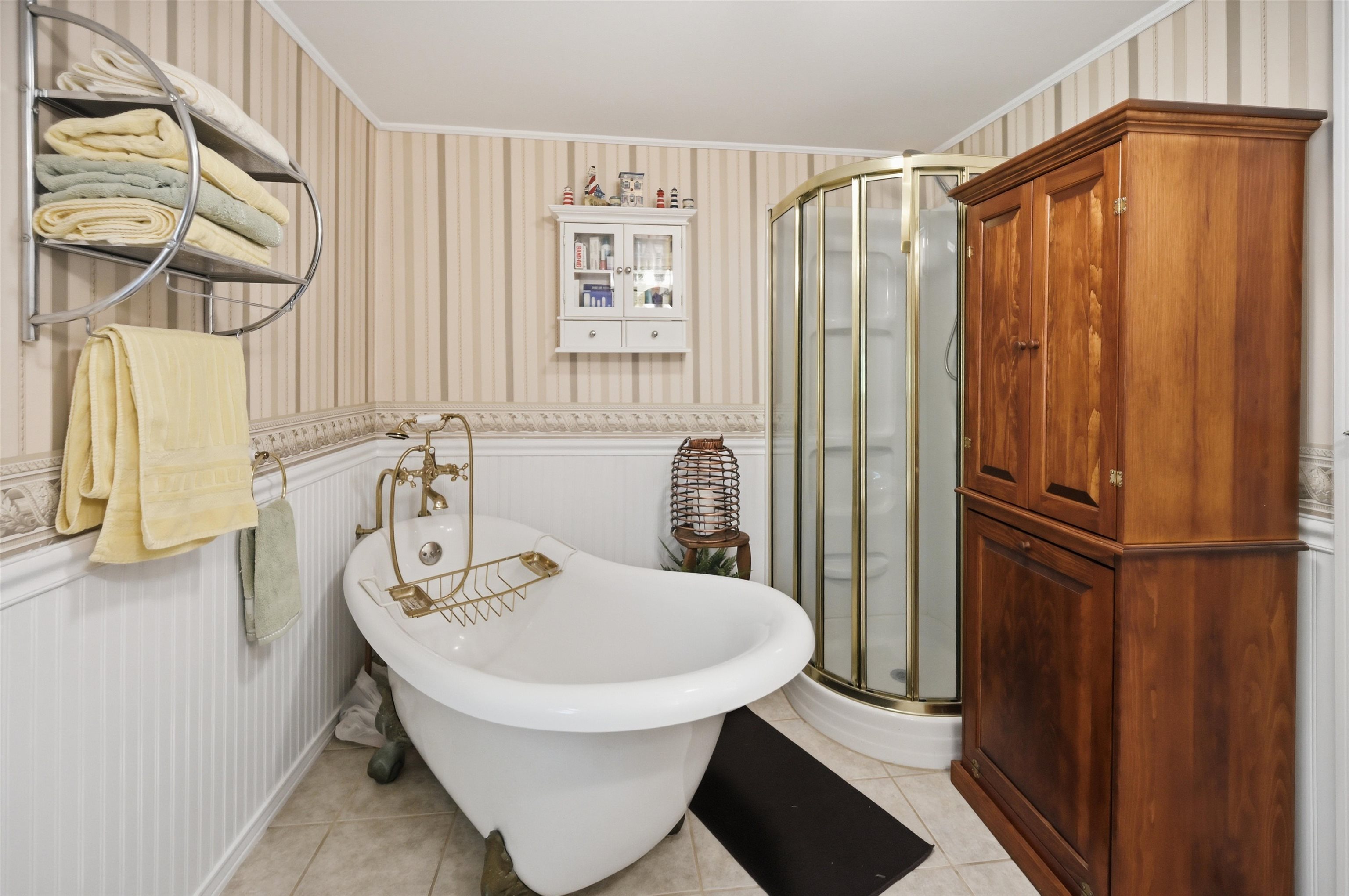 84 Woodridge Road Hampstead, NH 03826 - Photo 23 of 49