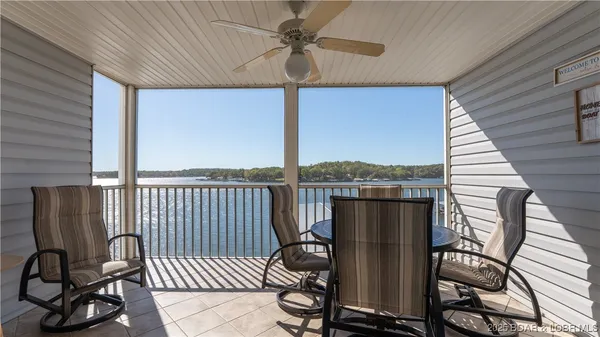 $337,500 | 28624 Gravois Village Lane, Unit 1301, Rocky Mount, MO 65072
