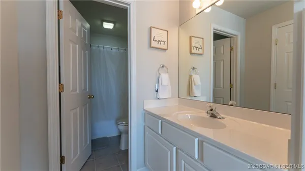$337,500 | 28624 Gravois Village Lane, Unit 1301, Rocky Mount, MO 65072