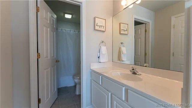 $347,500 | 28624 Gravois Village Lane, Unit 1301, Rocky Mount, MO 65072