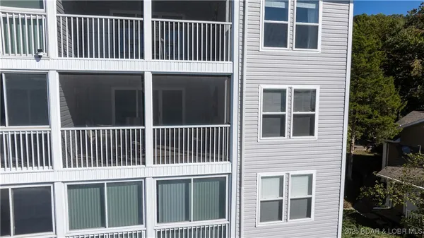 $337,500 | 28624 Gravois Village Lane, Unit 1301, Rocky Mount, MO 65072