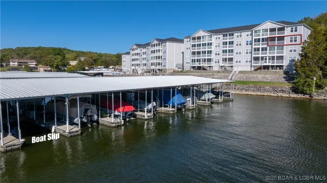 $347,500 | 28624 Gravois Village Lane, Unit 1301, Rocky Mount, MO 65072